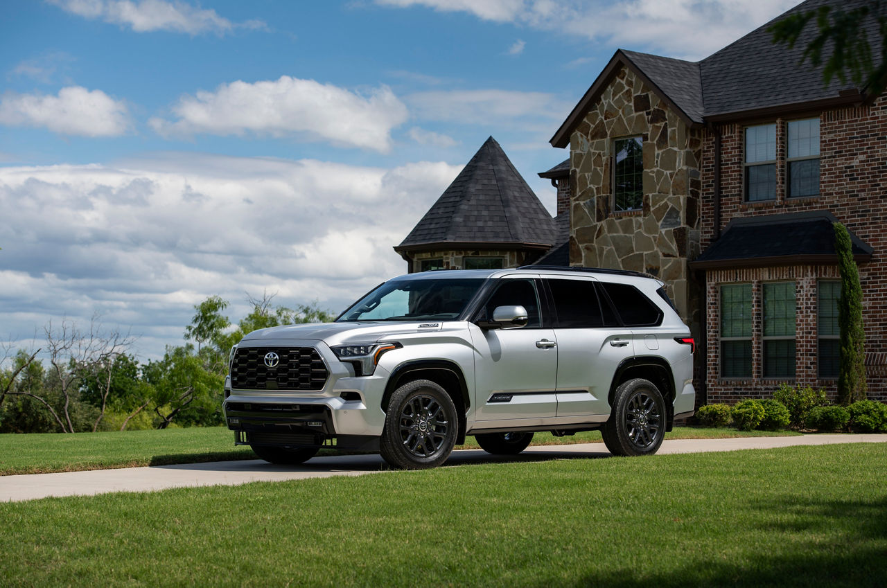 2024 Toyota Sequoia Platinum Suv Fleur