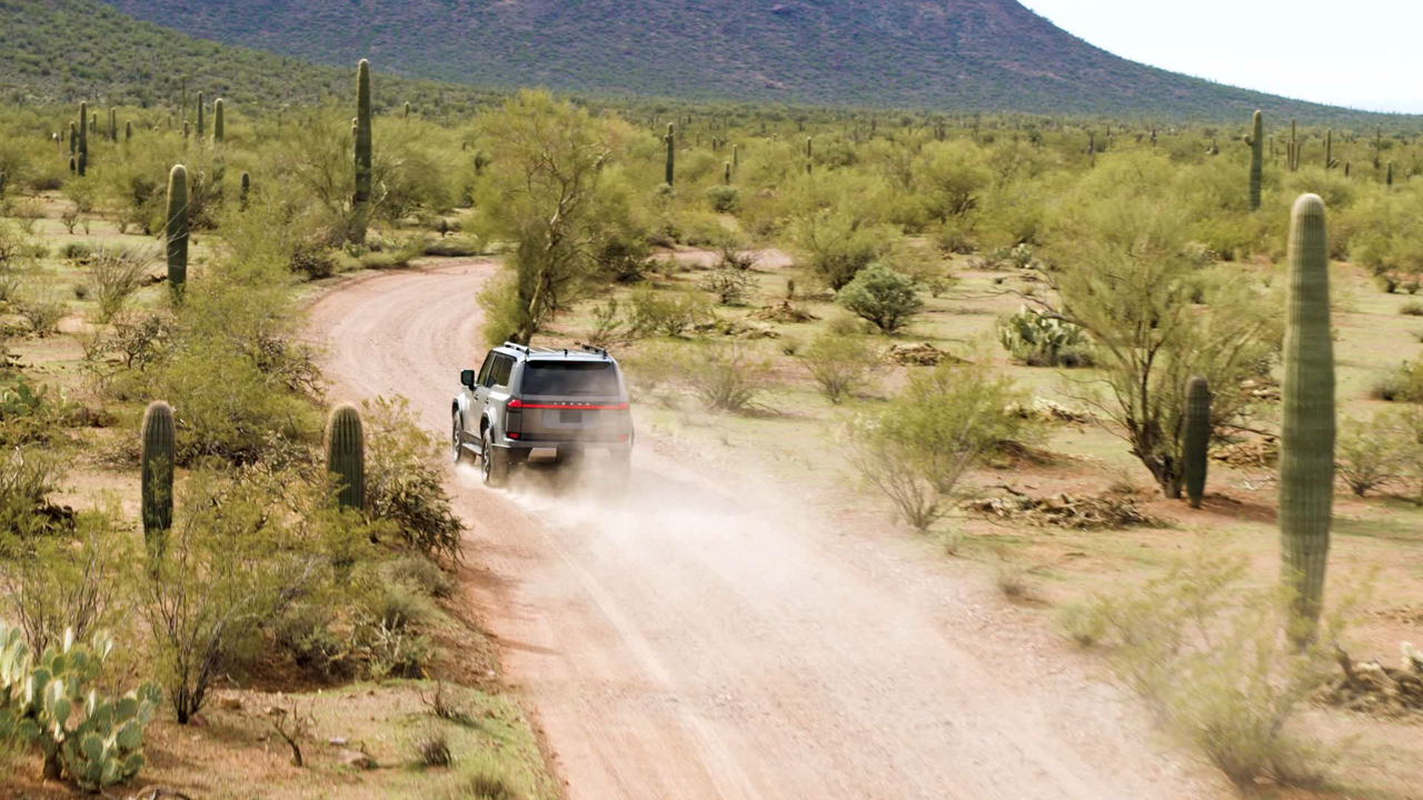 2024 Lexus GX Overtrail Incognito Broll mp4