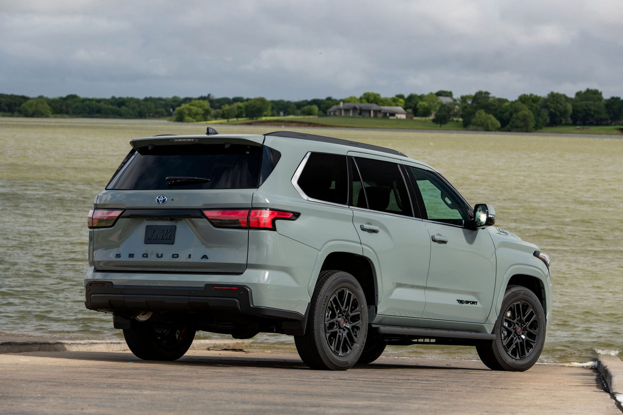 Hatch Kit | TOYOTA SEQUOIA 2024 Hatch Kit | TOYOTA SEQUOIA 2024