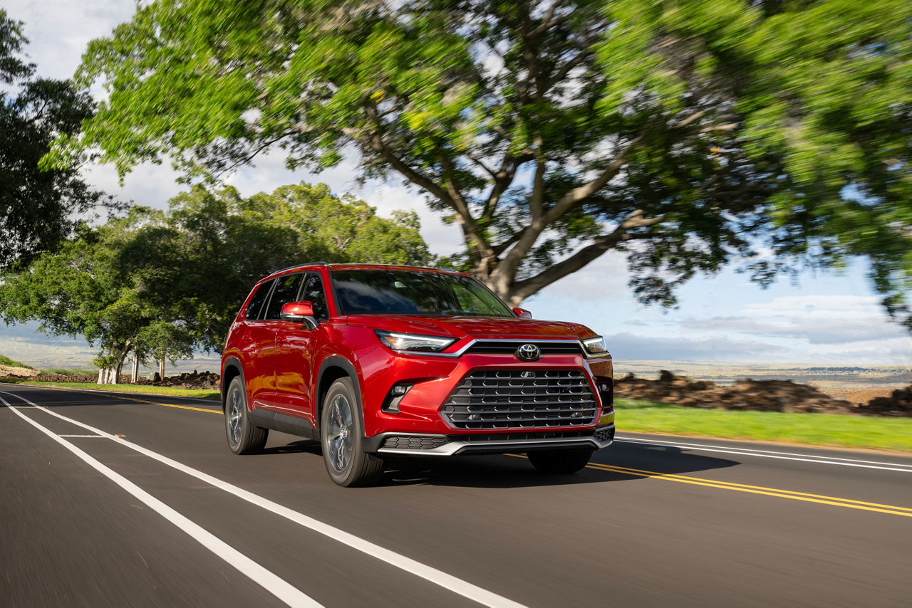 2024 Toyota Grand Highlander Platinum Ruby Flare Pearl 200
