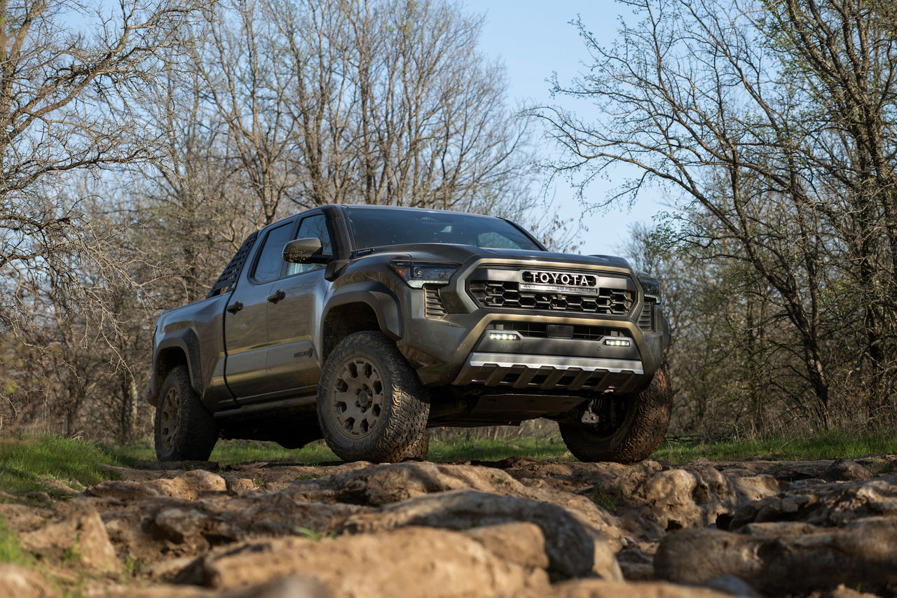 2024 Toyota Tacoma i-FORCE MAX TrailHunter