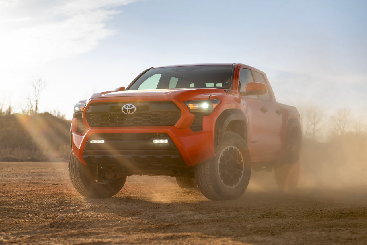 2024 Toyota Tacoma i-FORCE MAX TRD Off-Road