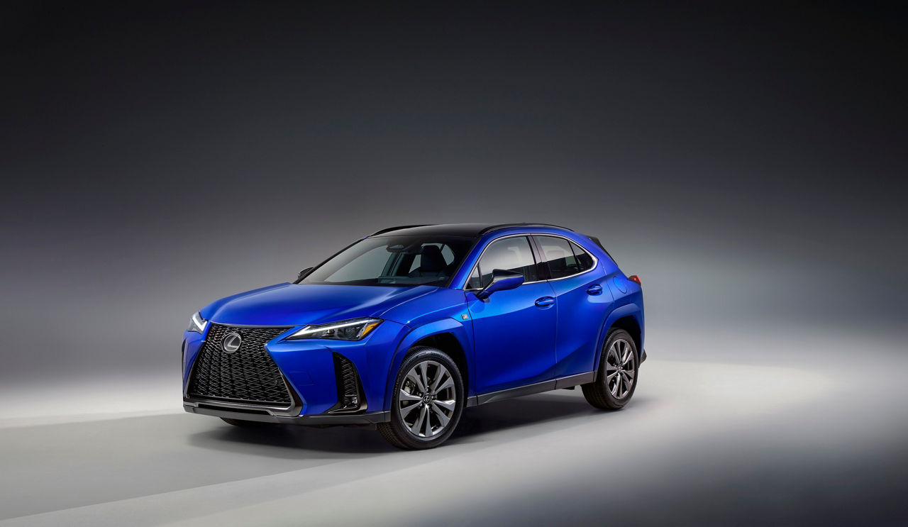 QUOI DE NEUF LE LEXUS UX 300h 2025