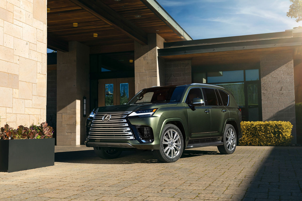 2026 Lexus LX 700h Luxury