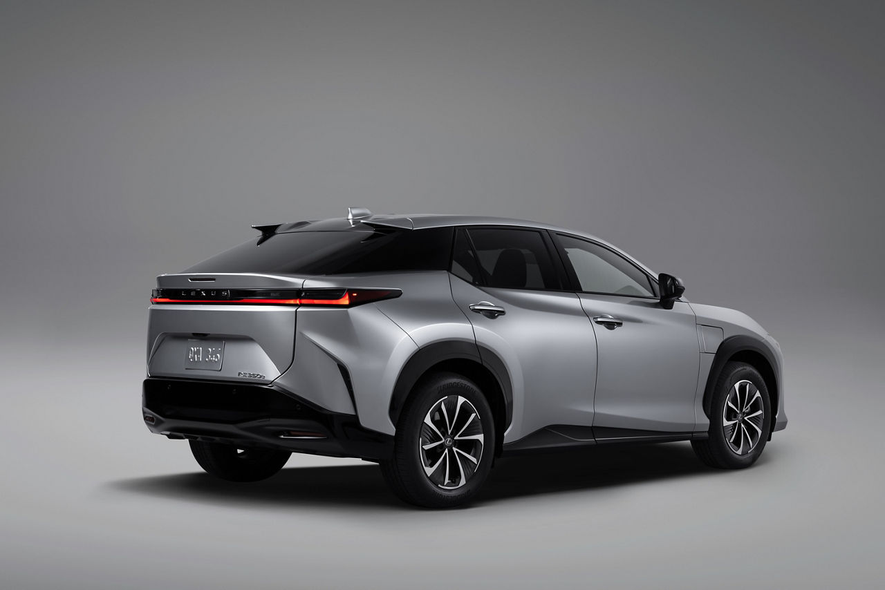 2026 Lexus RZ 350e 08