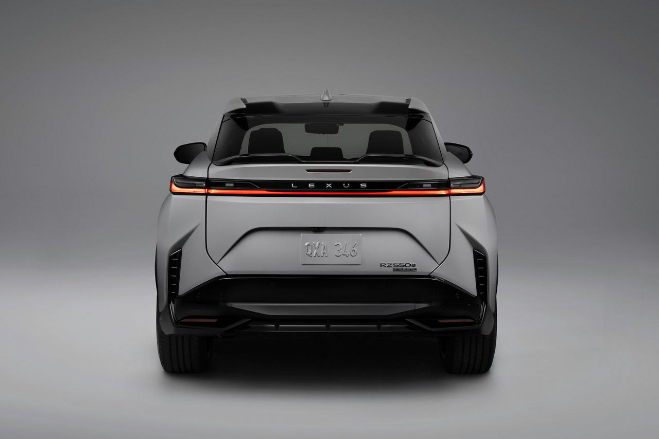 2026 Lexus RZ 550e 02