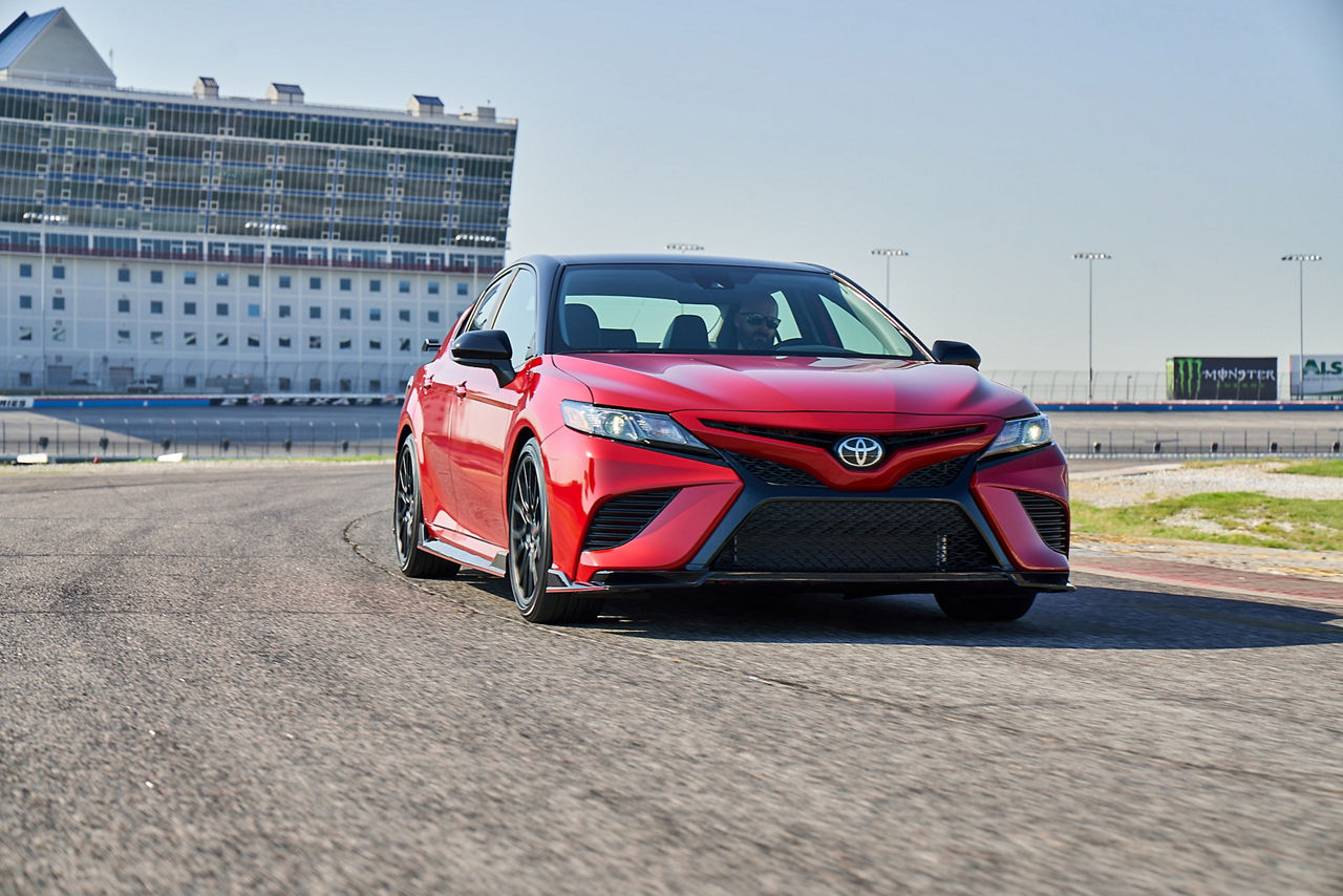 2020 Toyota Camry TRD Supersonic Red Midnight Roof 001
