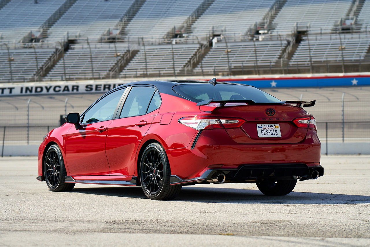 2020 Toyota Camry TRD Supersonic Red Midnight Roof  004
