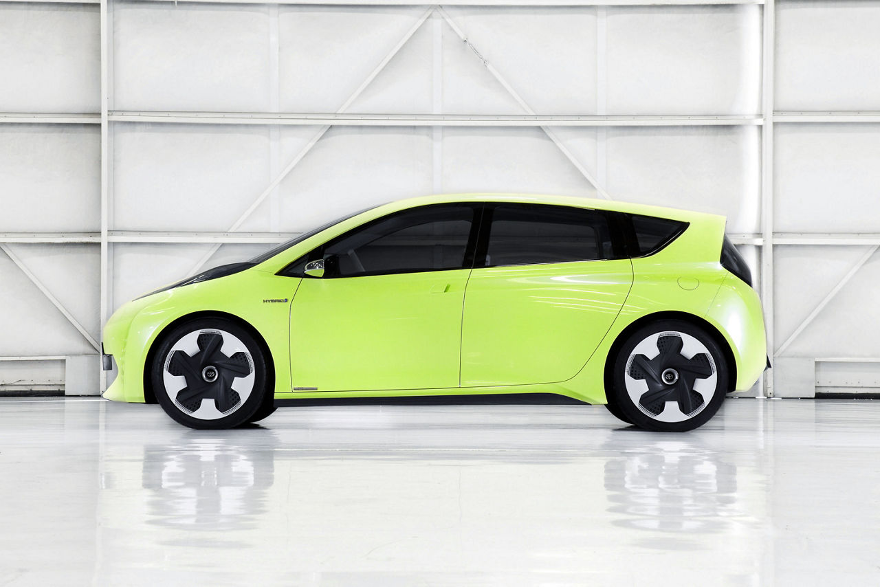Toyota FT-CH Hybrid Concept 03