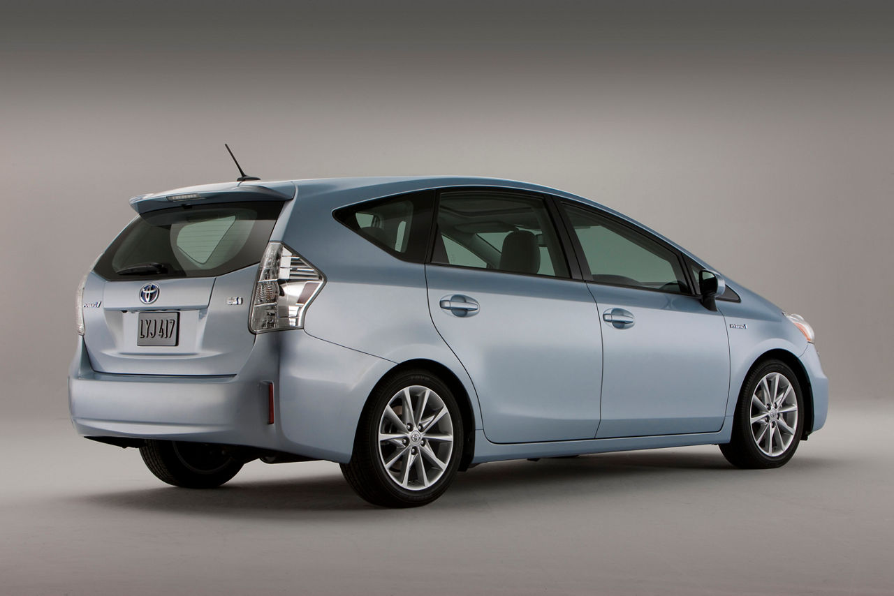 Prius v