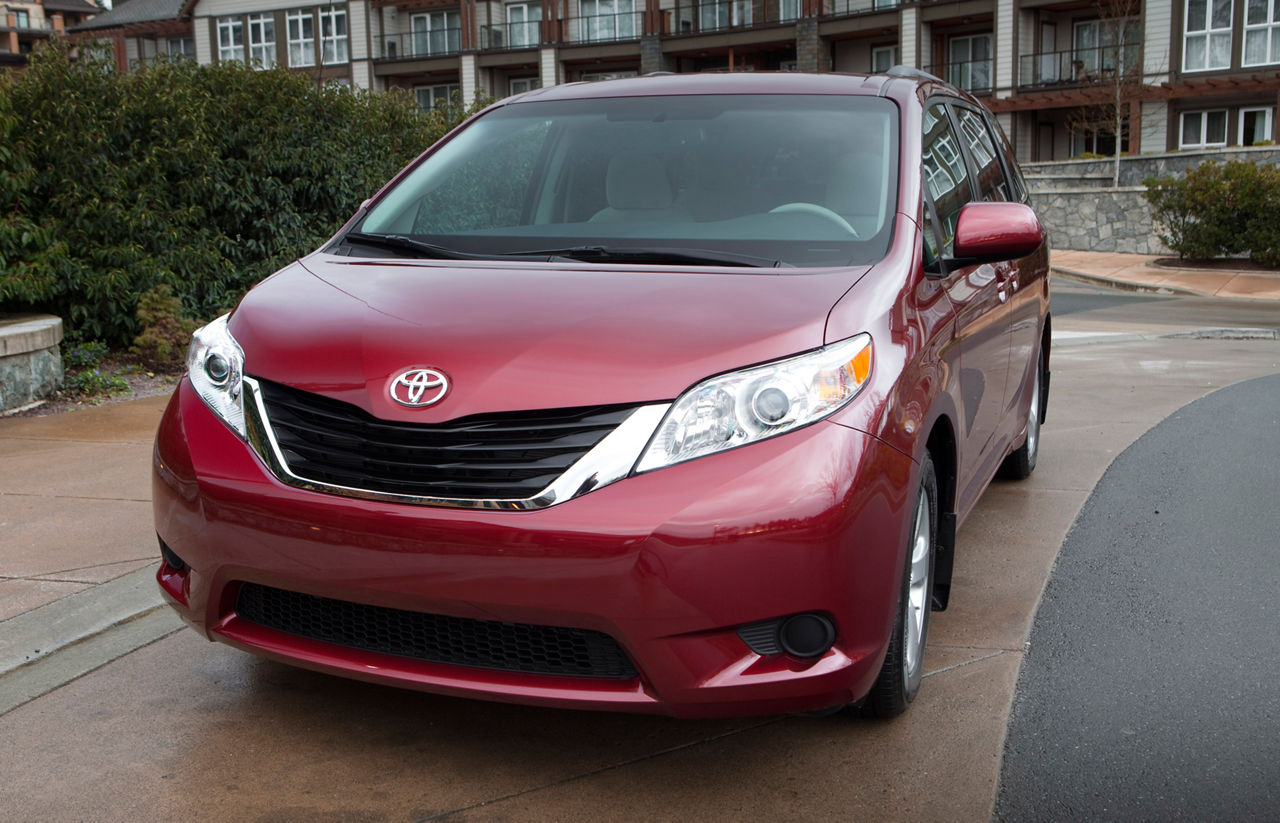 2010 Toyota Sienna LE V6