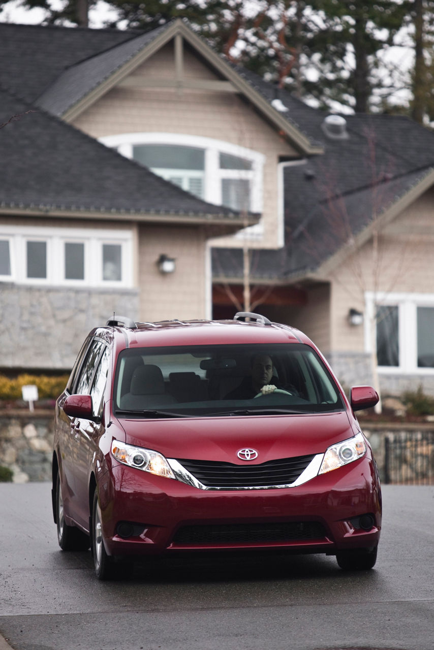 2010 Toyota Sienna LE V6