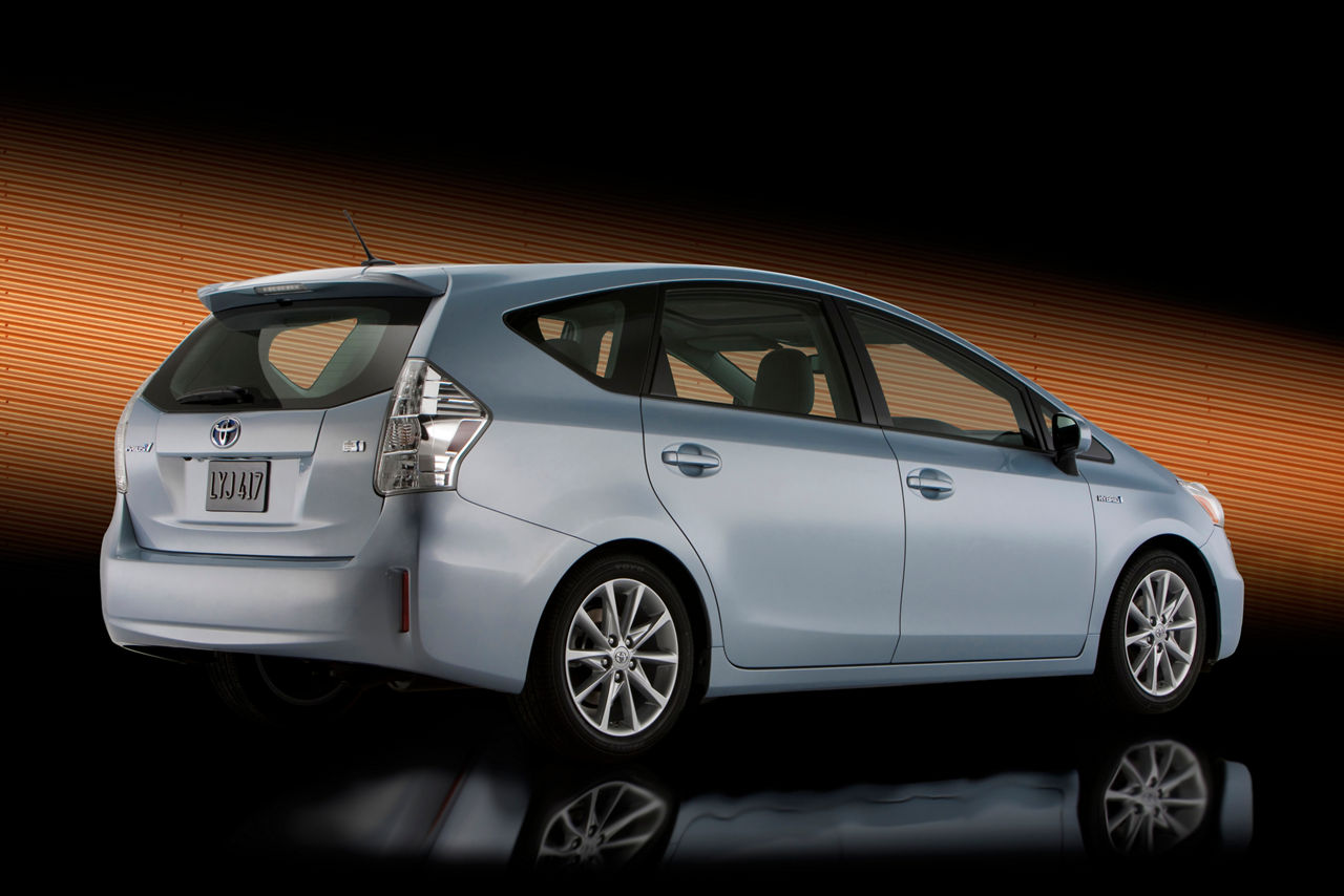 2012 Toyota Prius V 07