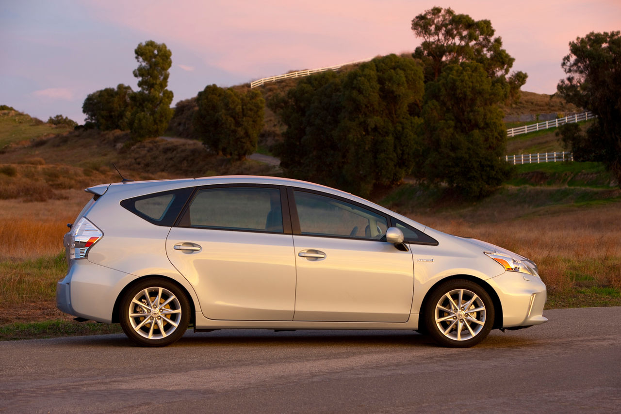2012 Toyota Prius V 20