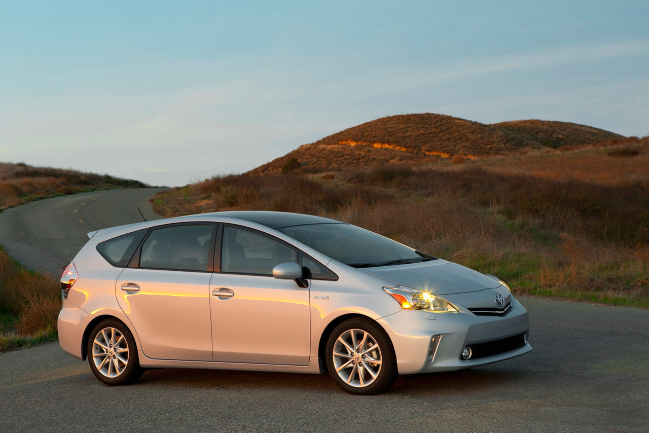 2012 Toyota Prius V 22
