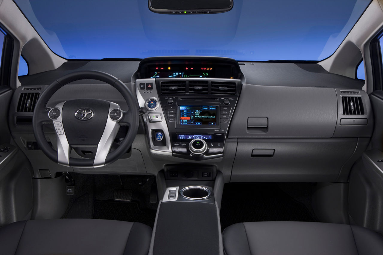 2012 Toyota Prius V 41