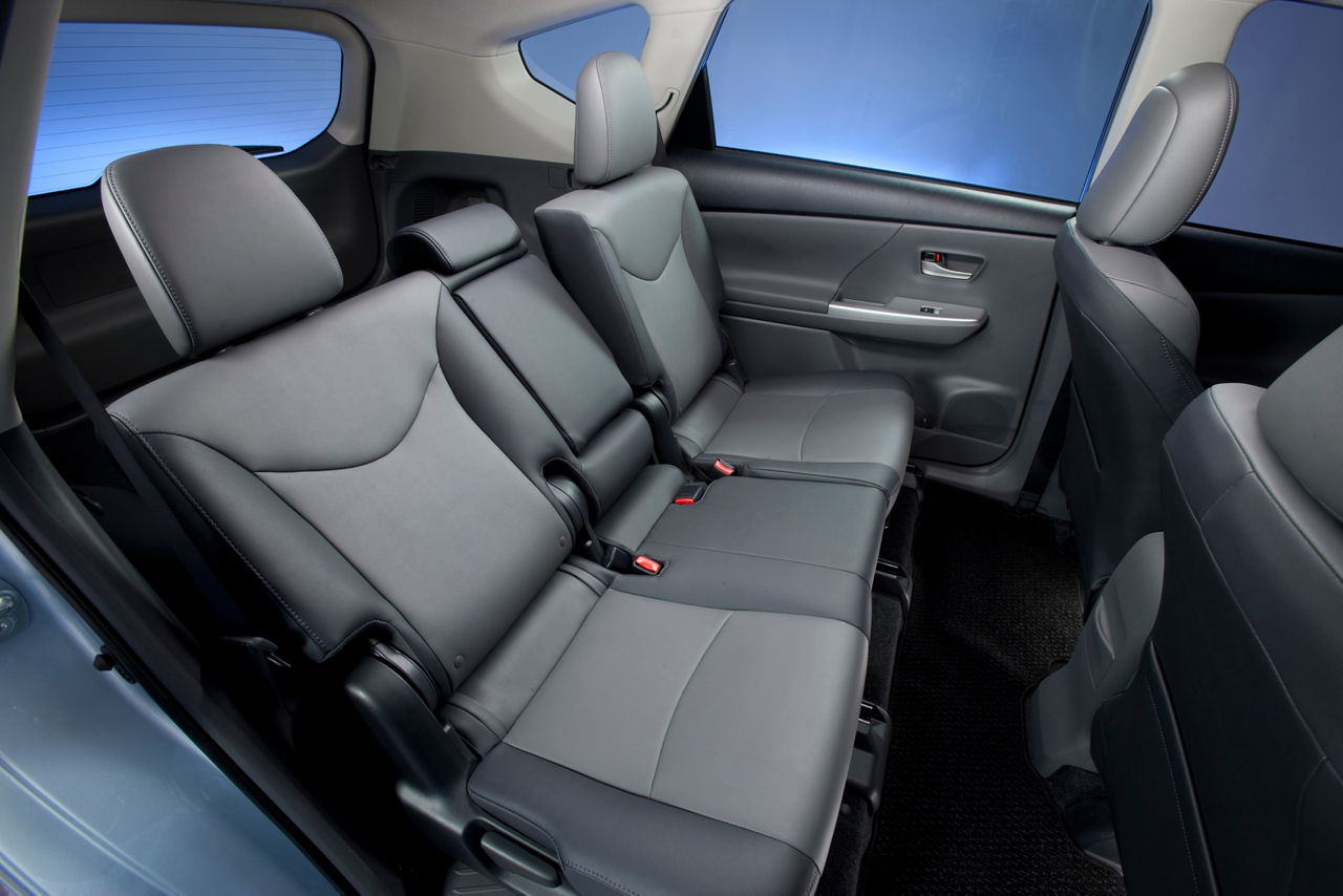 2012 Toyota Prius V 48