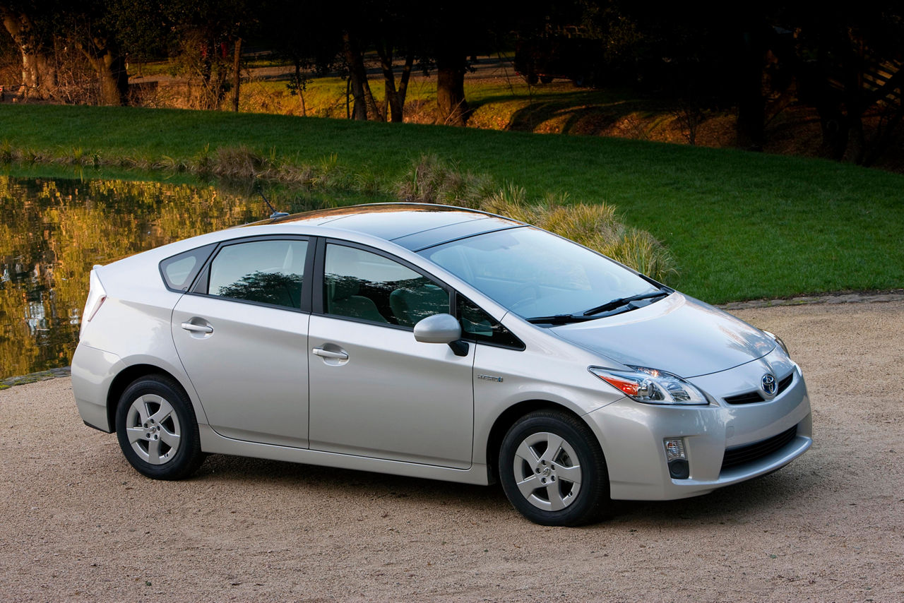 2011 Toyota Prius 02