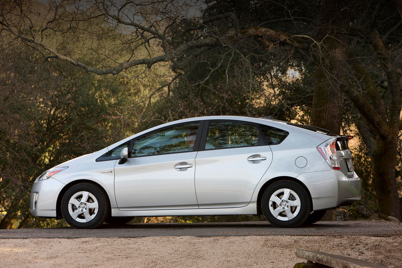 2011 Toyota Prius 33