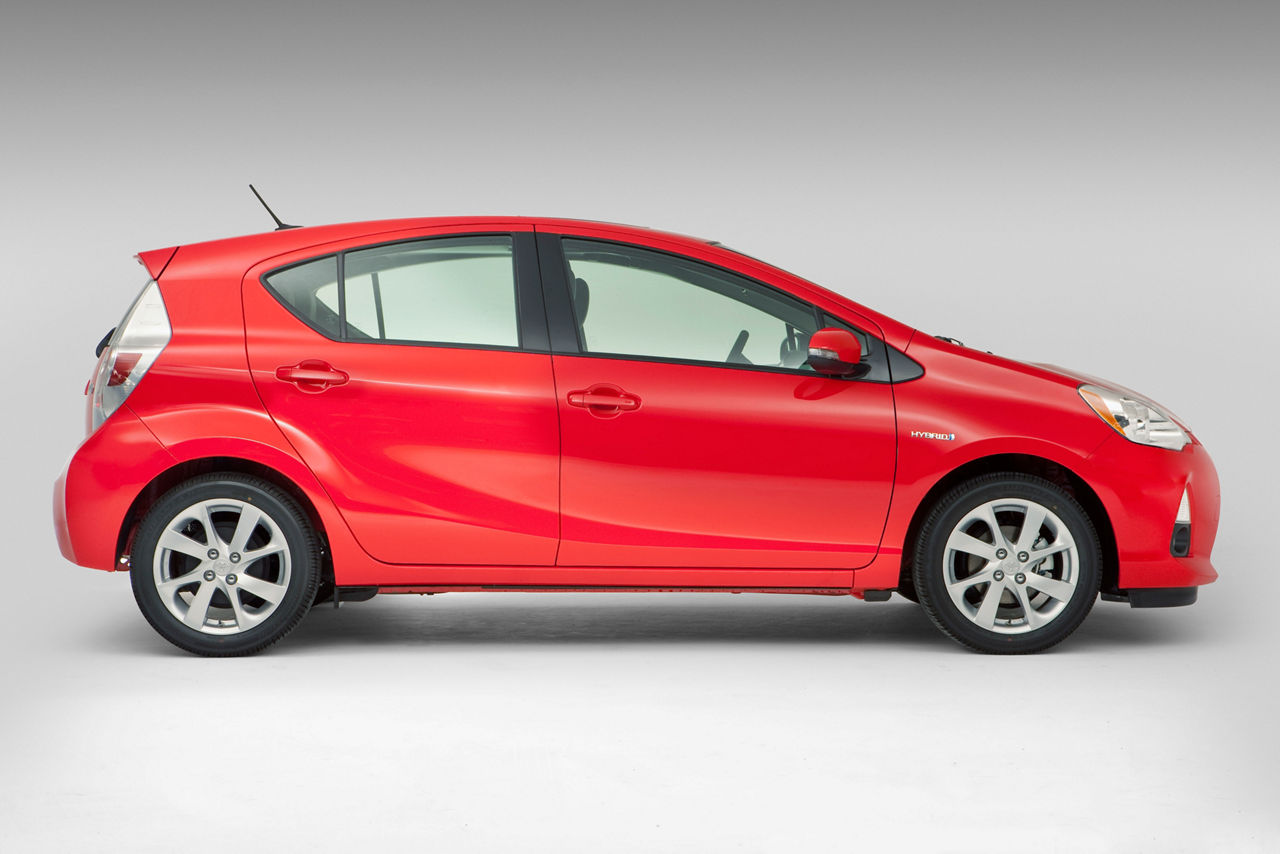 2012 toyota prius c 06