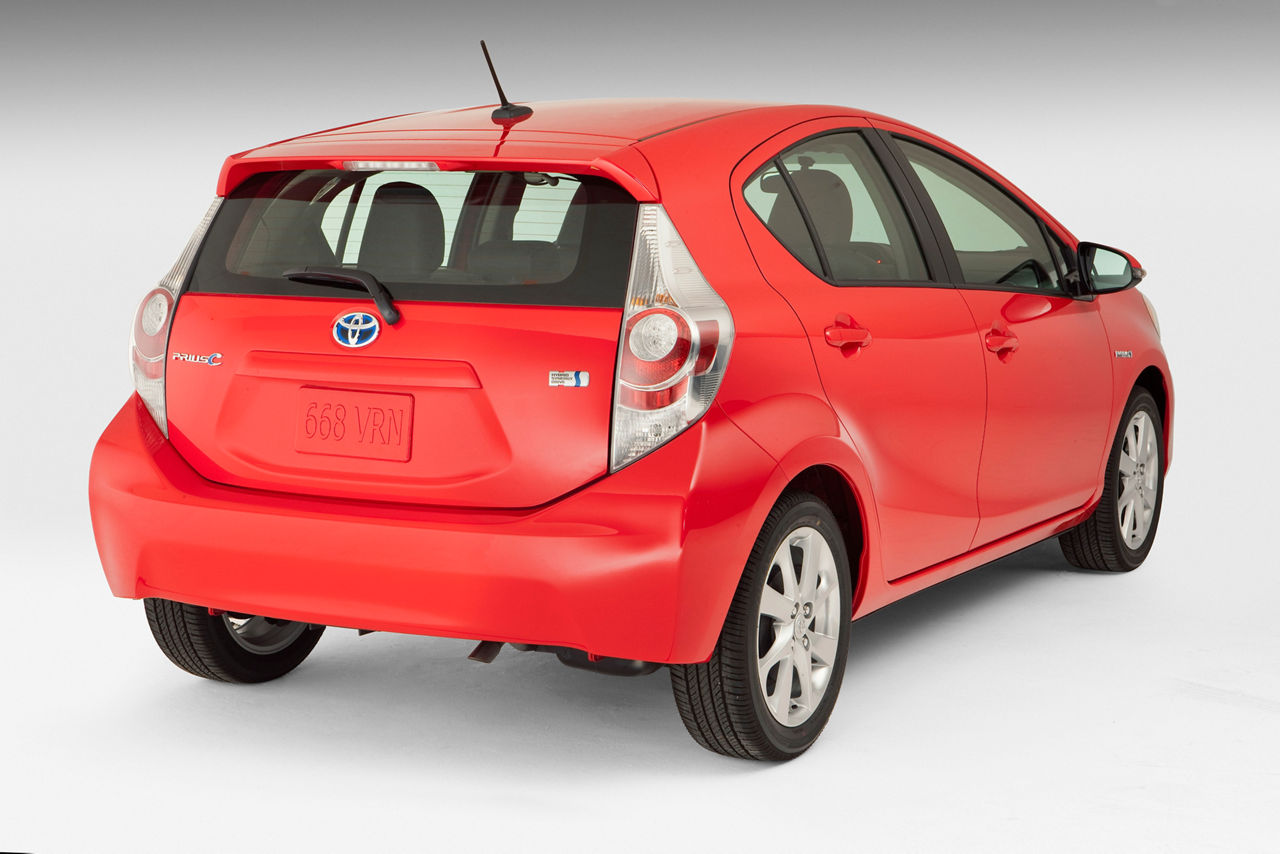 2012 toyota prius c 09