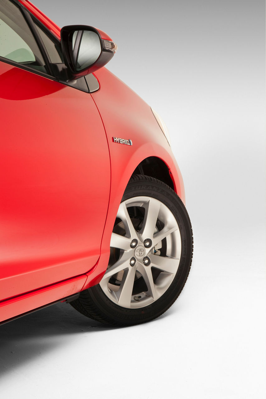 2012 toyota prius c 10