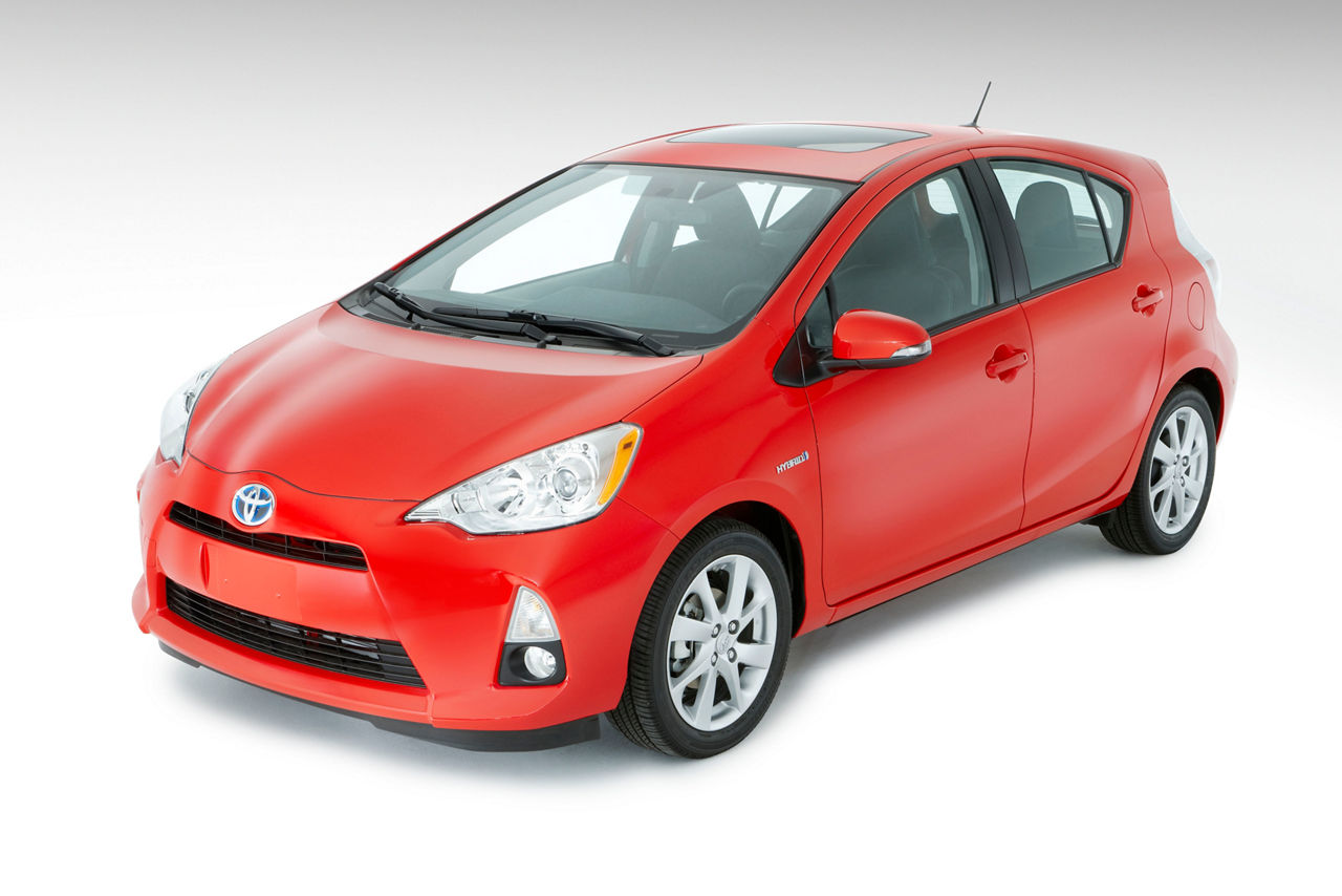 2012 toyota prius c 11