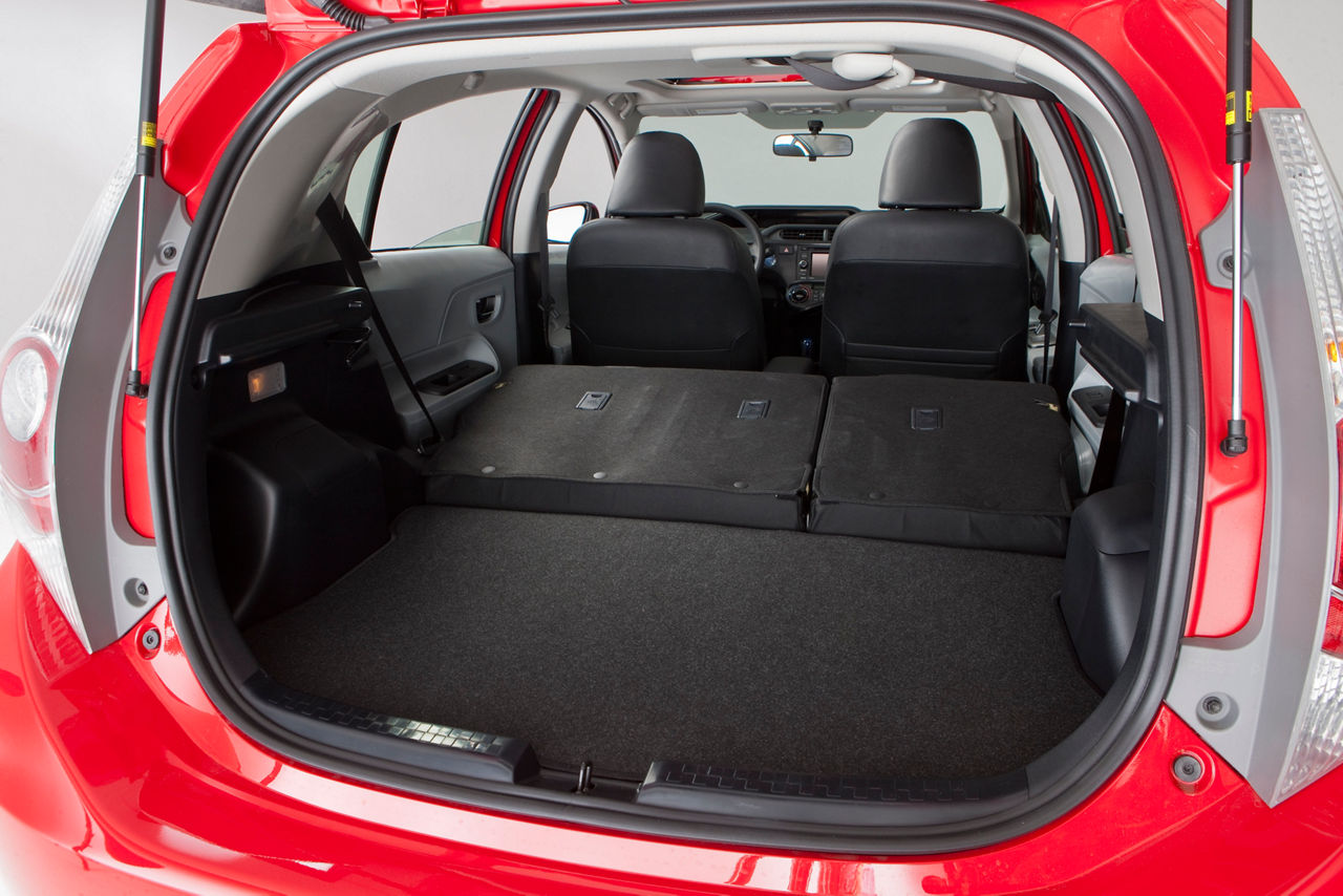 2012 toyota prius c 23