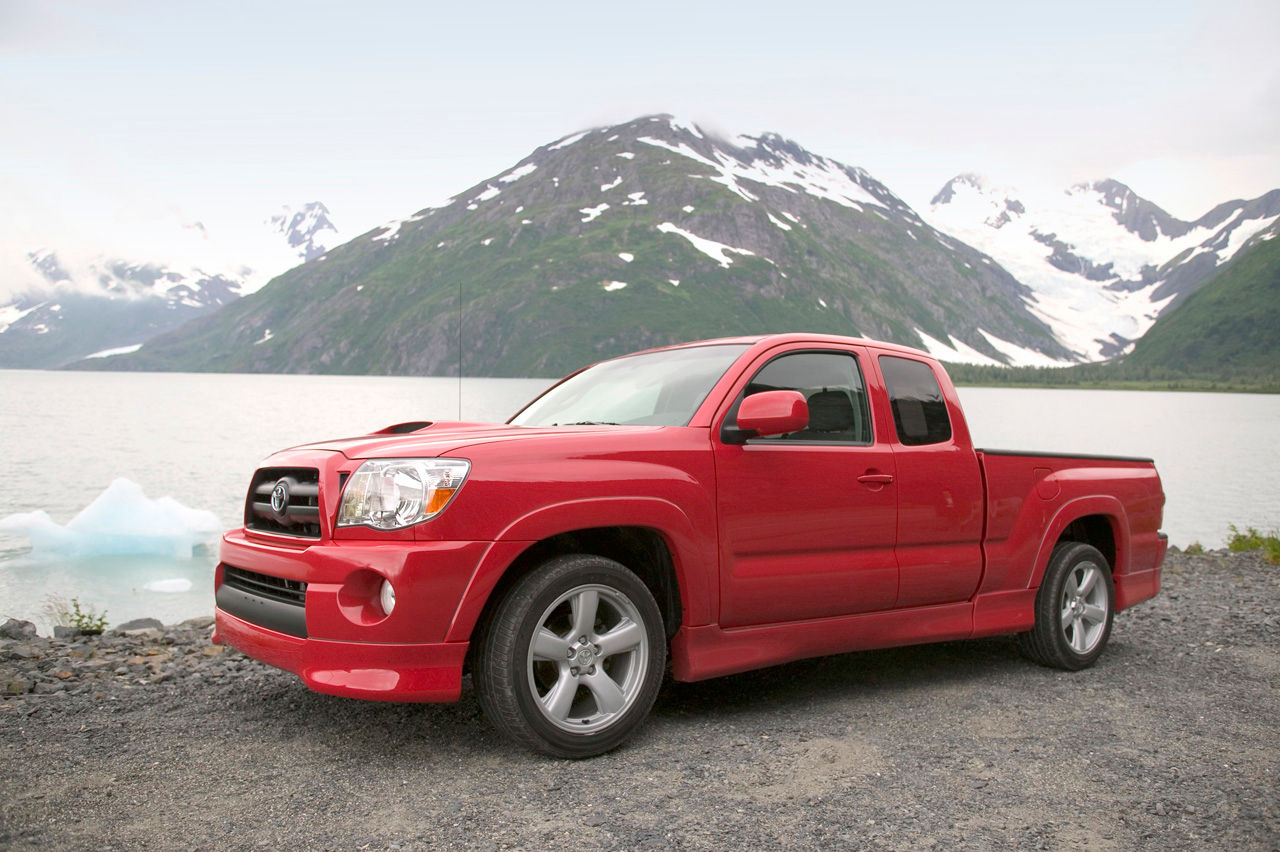 005-toyota-tacoma-x-runner