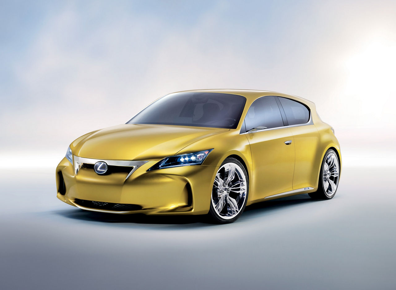 Lexus LF-Ch Concept 01
