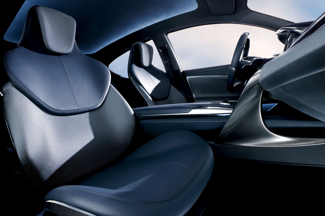 Lexus LF-Ch Concept 11