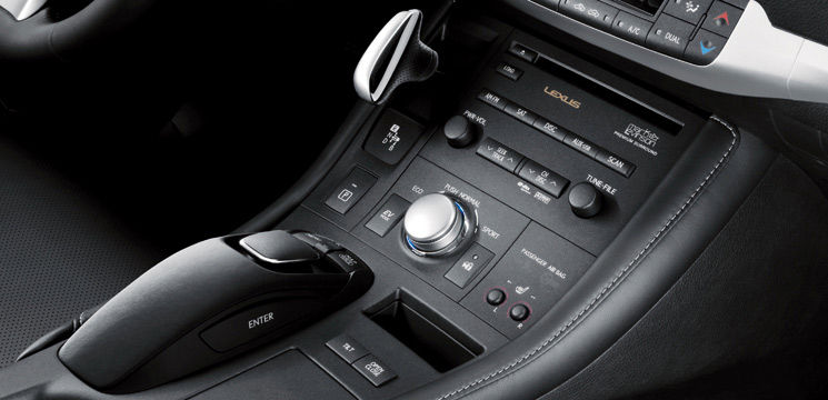 CT 200h Dashboard