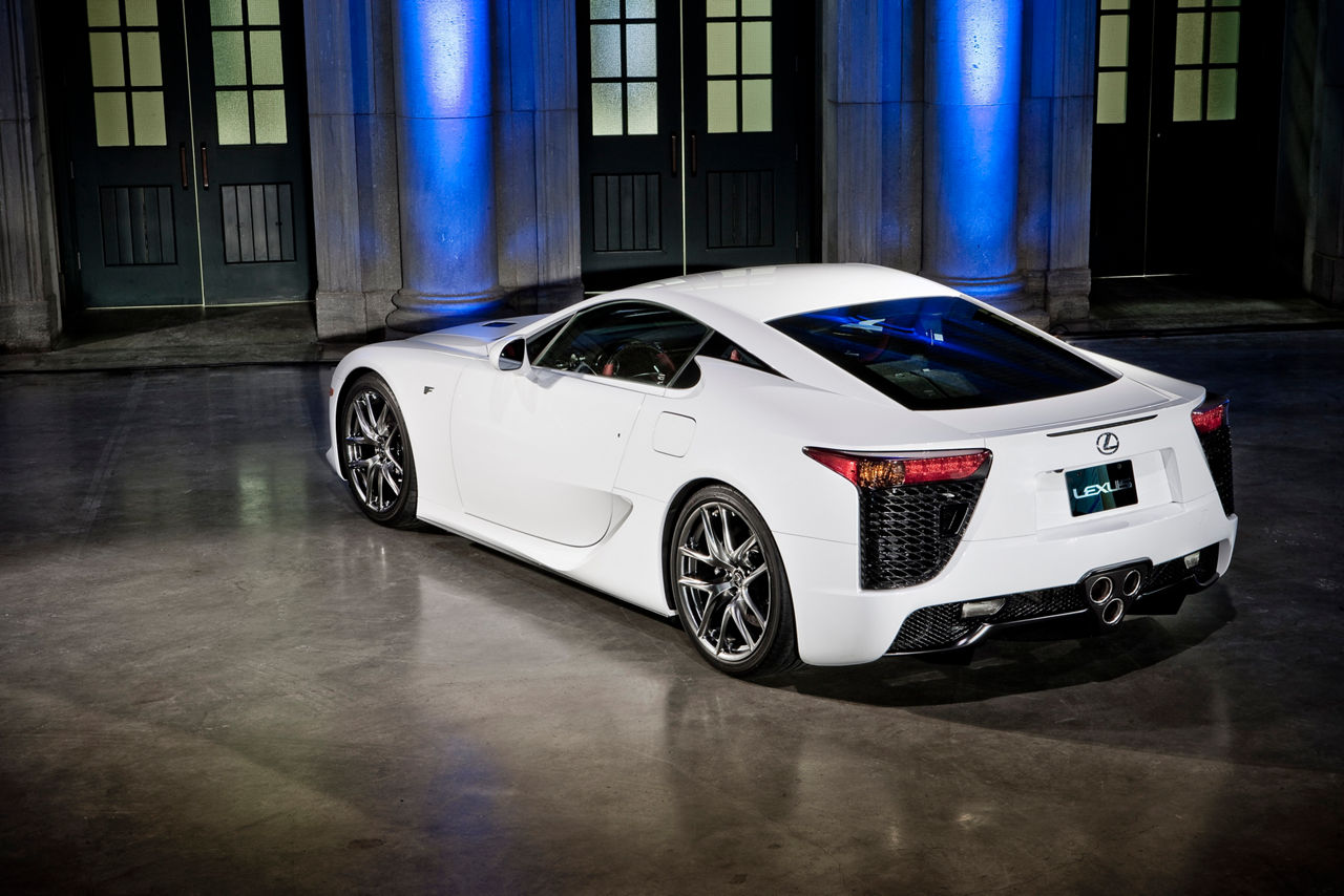 2012 Lexus LFA 17
