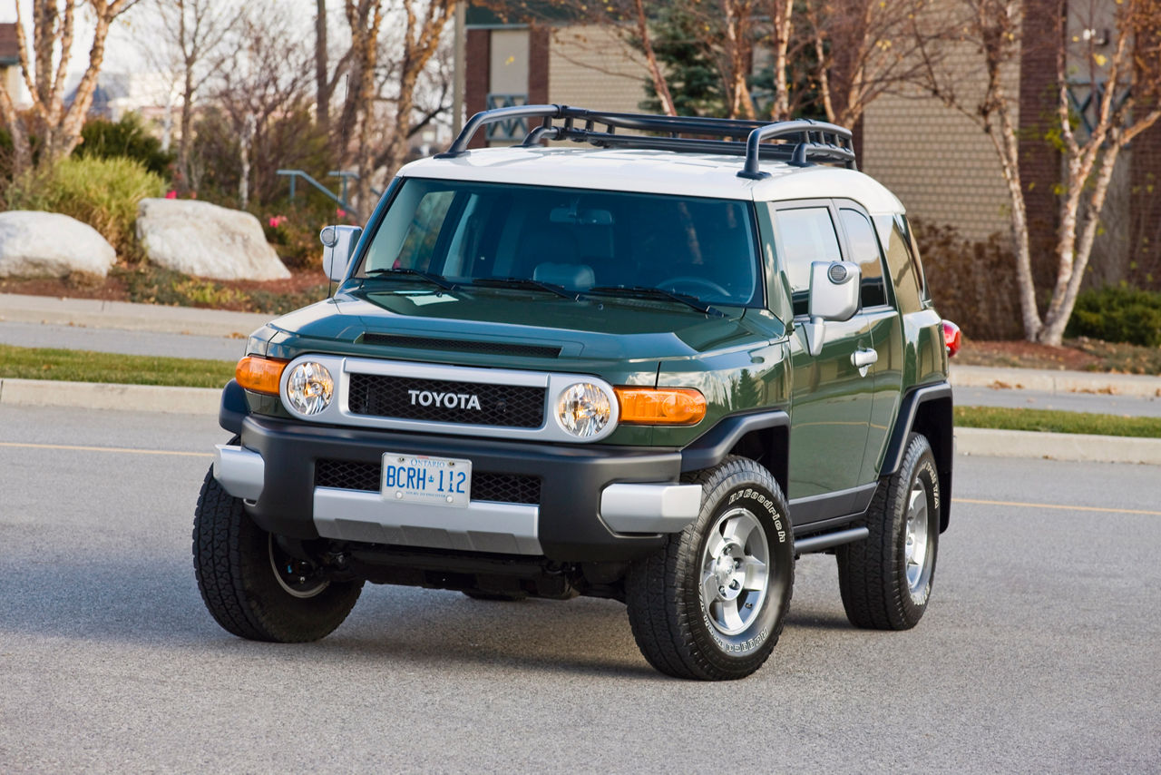 The 2010 Toyota FJ Cruiser delivers more power, less fuel: An 