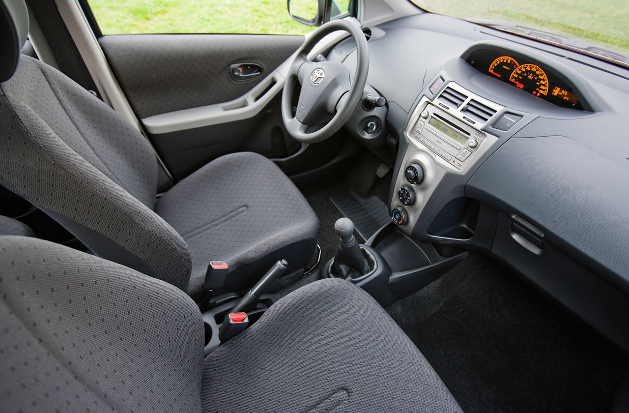 2011 Toyota Yaris Hatchback