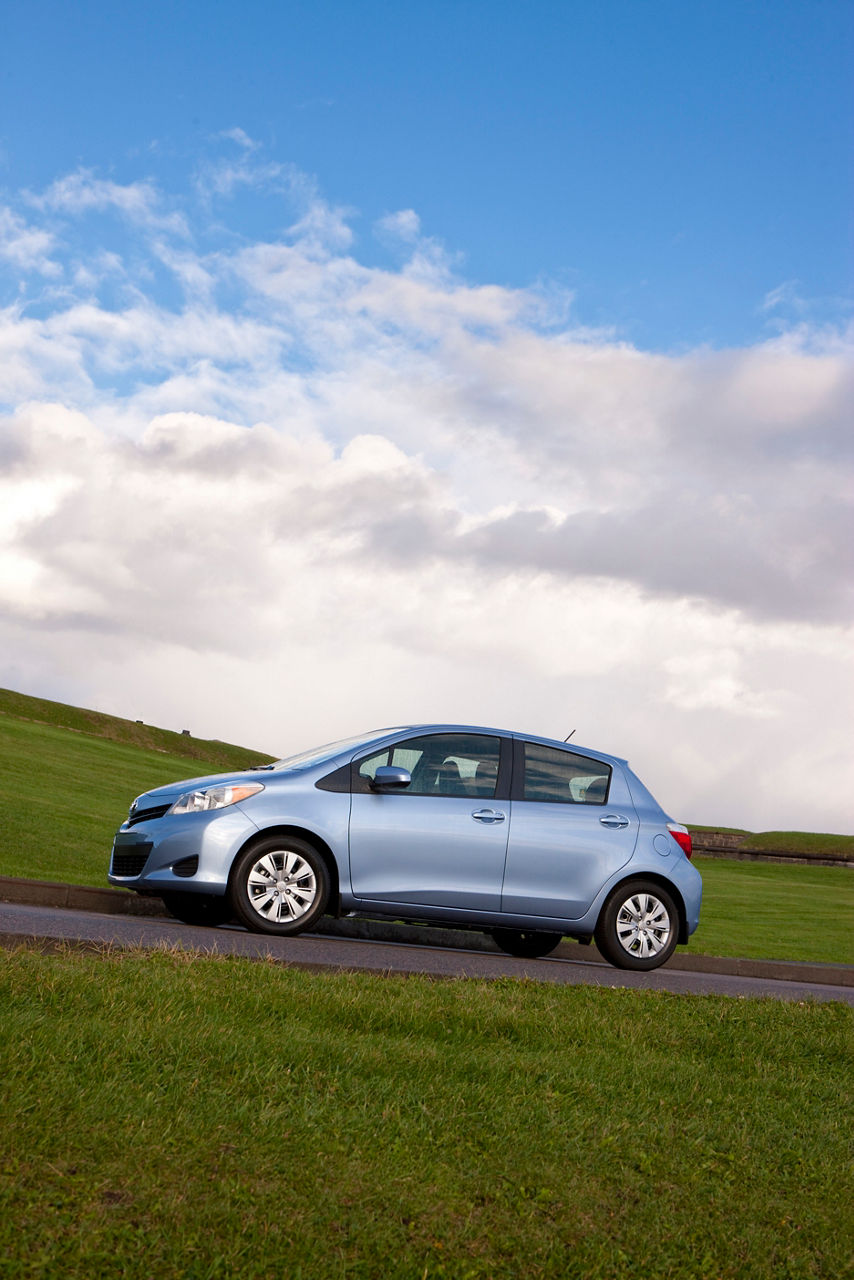 2012 Yaris 5-Door 42