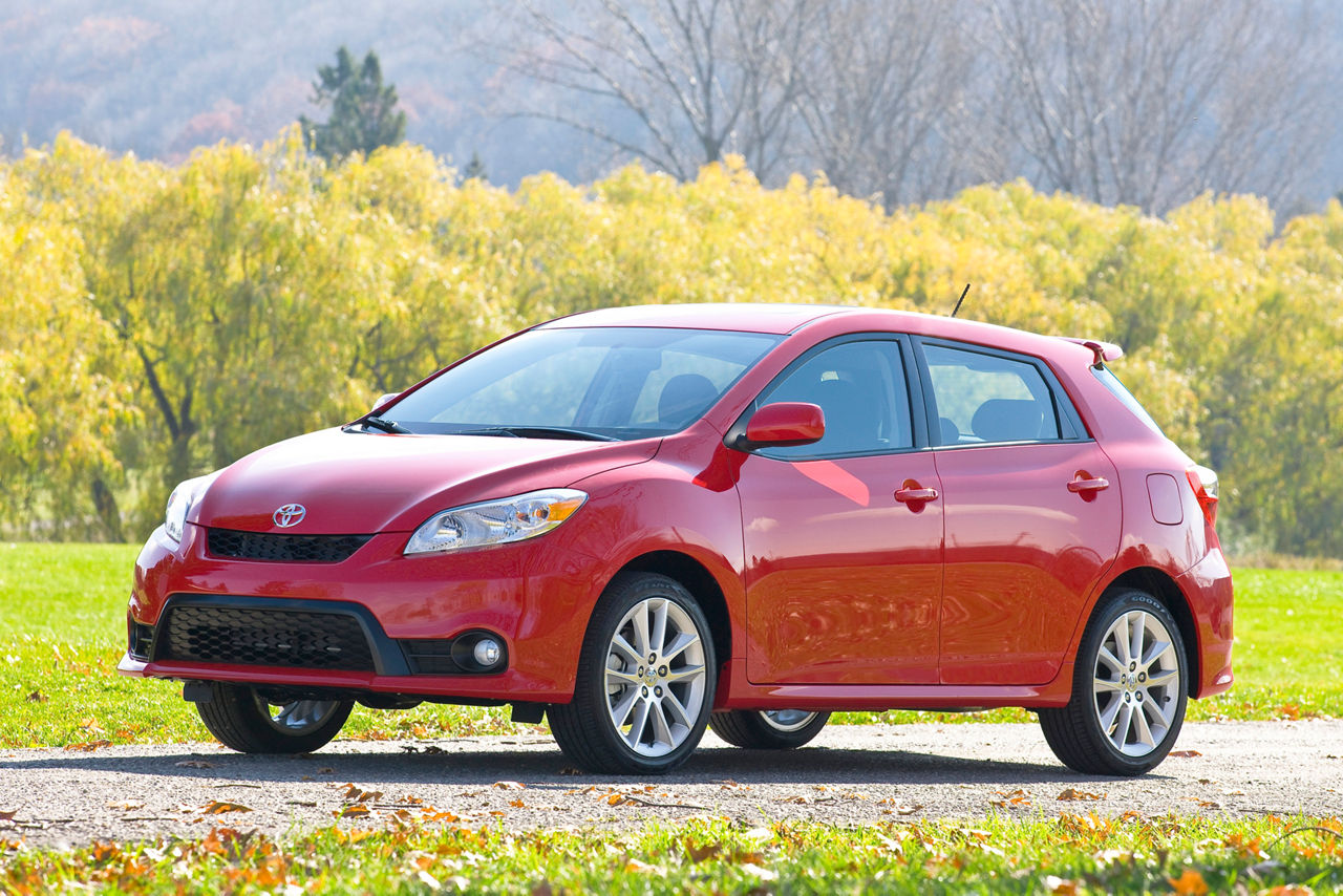 2011 Toyota Matrix 01