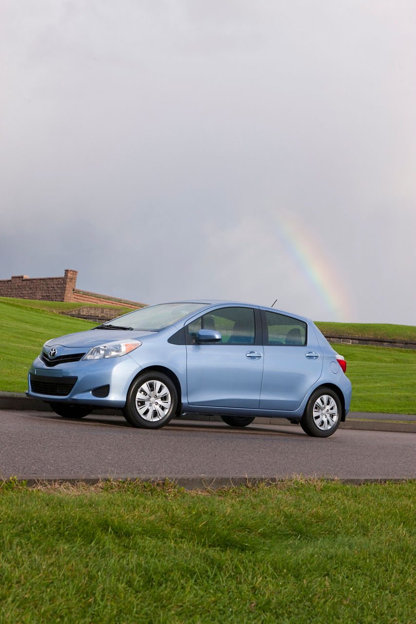 2012 Yaris 5-Door 40