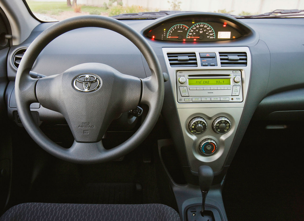 2012 Toyota Yaris Sedan