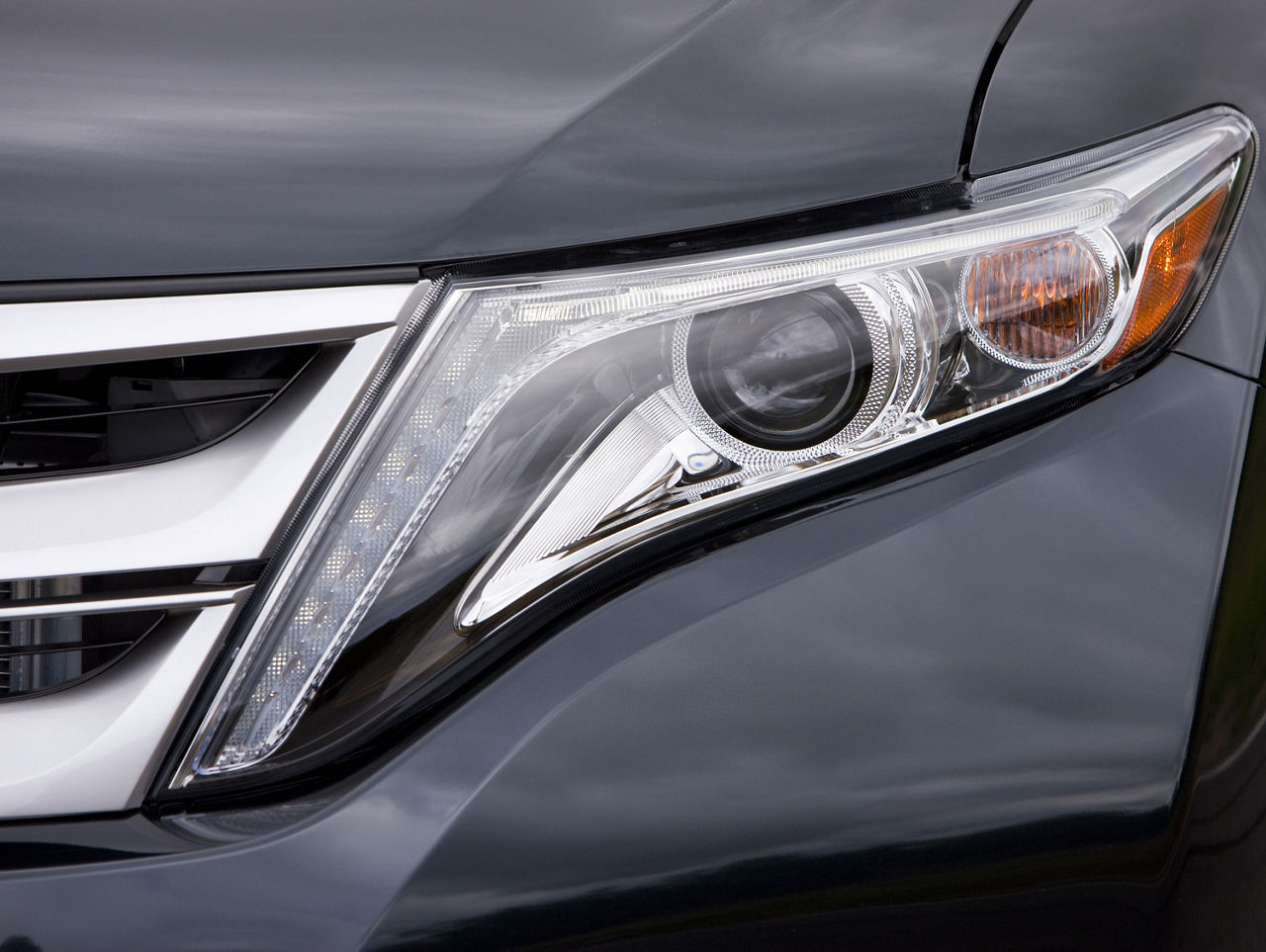 2013 toyota venza teaser