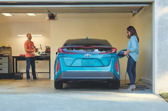 Charging-Prius-Prime-572.jpg