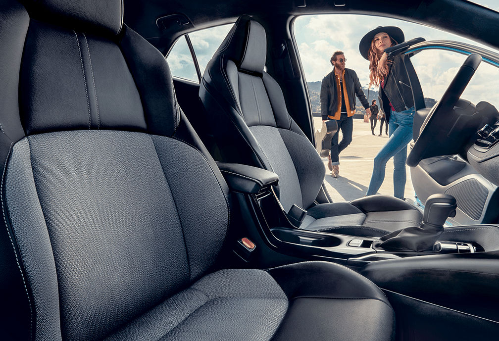 Corolla-Hatchback-Front-Interior-.png