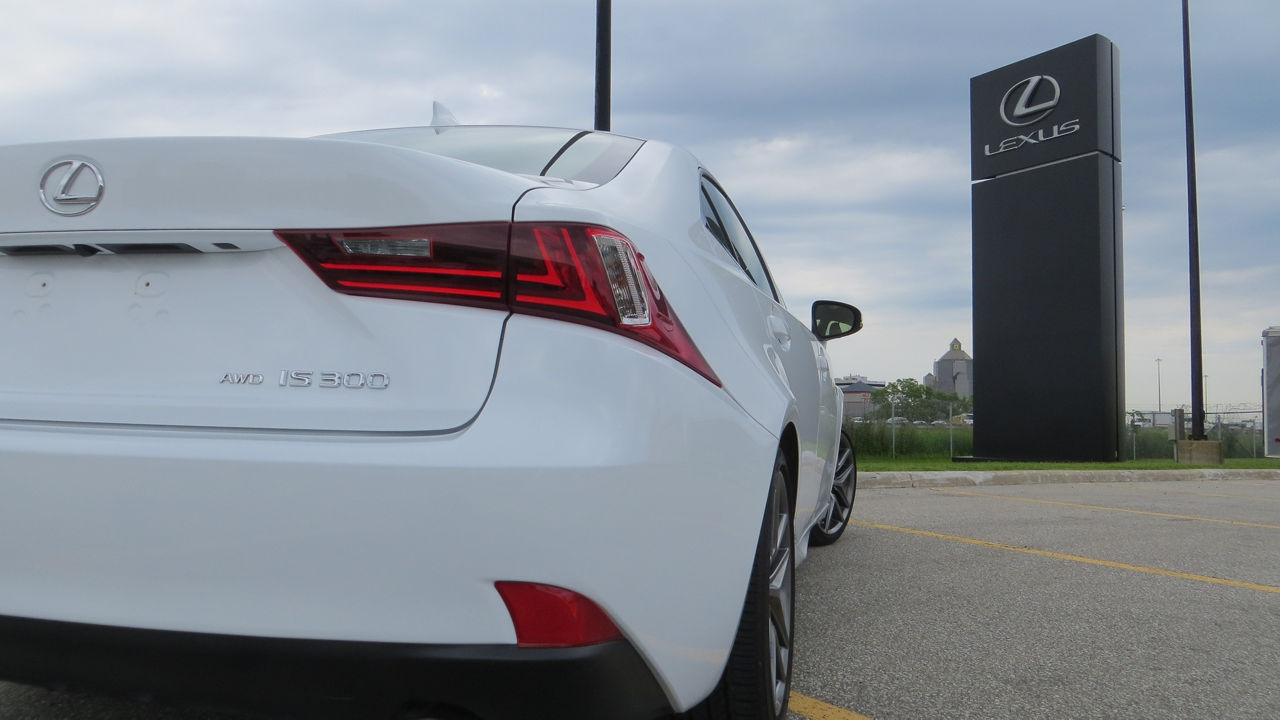 IS300AWD_3