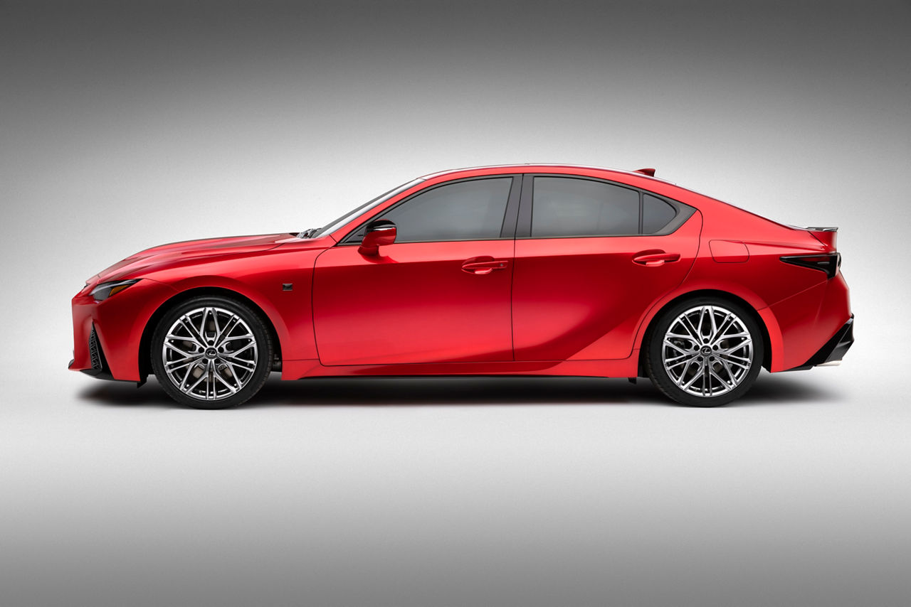 2022-2023 Lexus IS 500