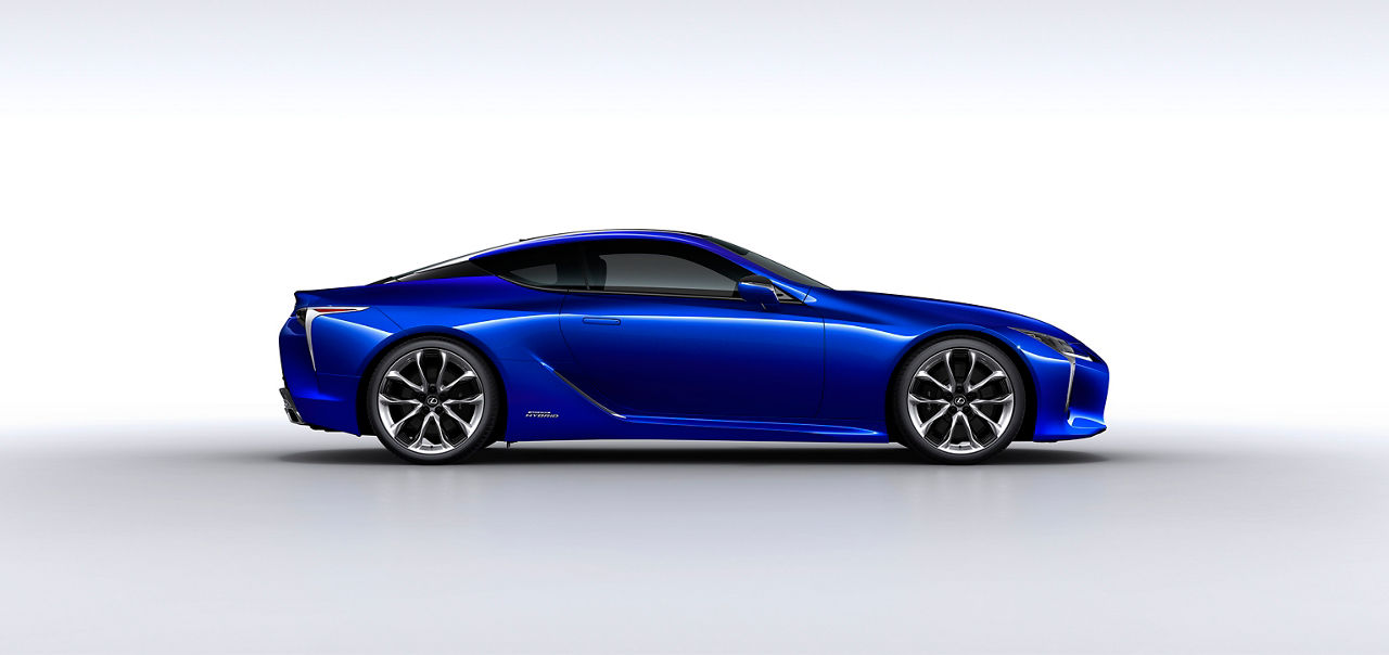 LC500h_CGI_06