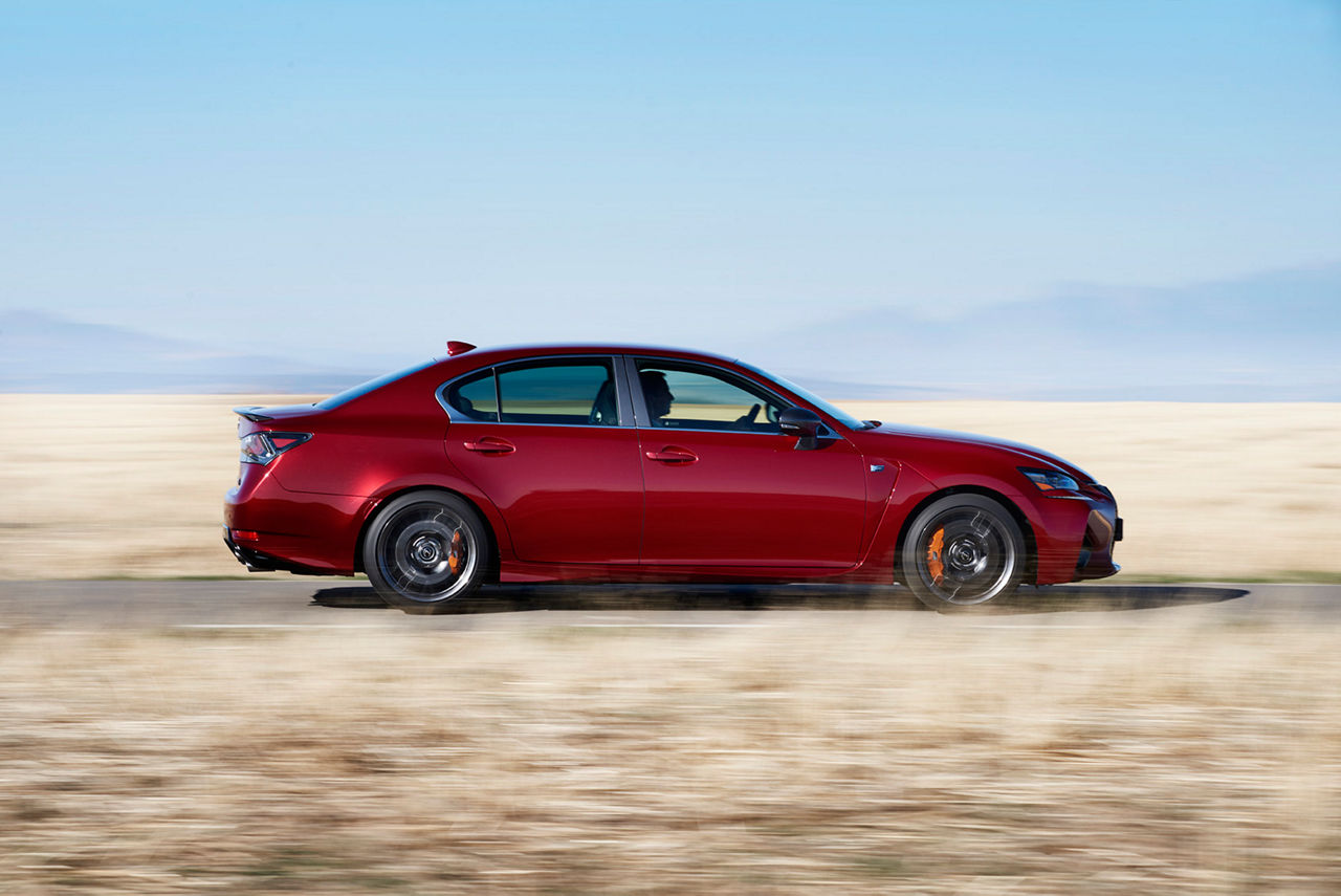 Lexus_GS-F_Red_11