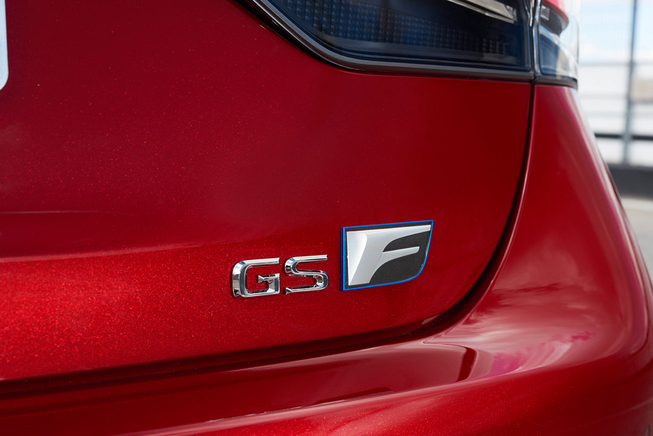 Lexus_GS-F_Red_26