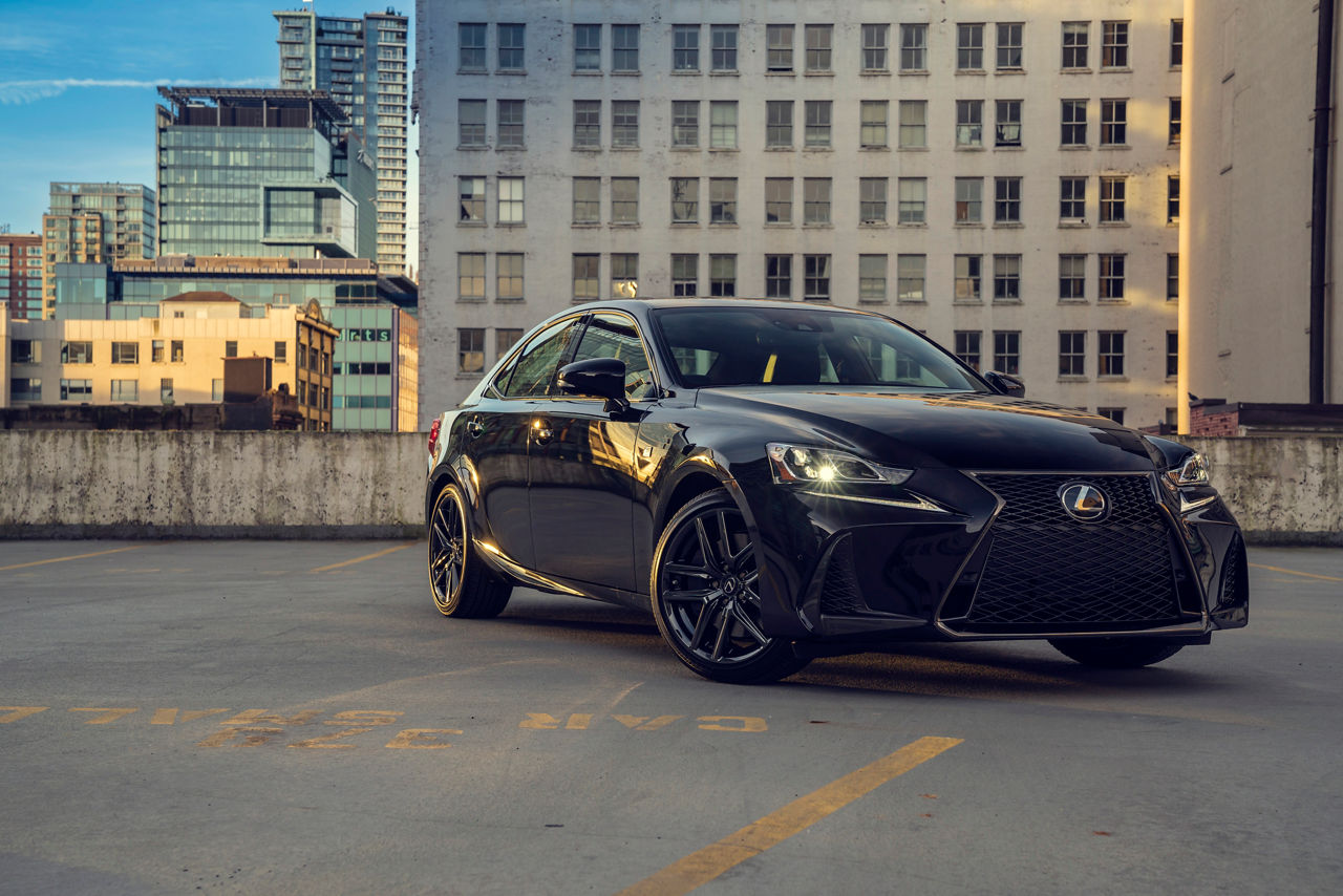 Lexus IS Black Line 15