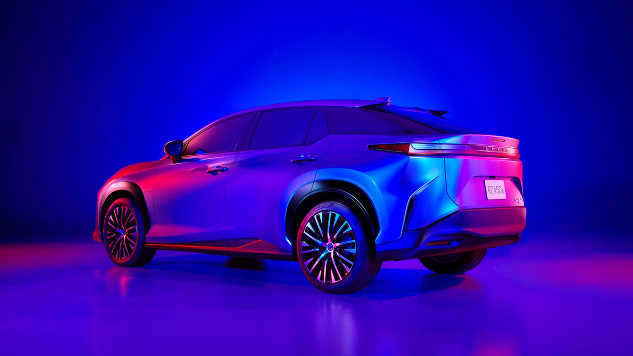 Lexus RZ 07