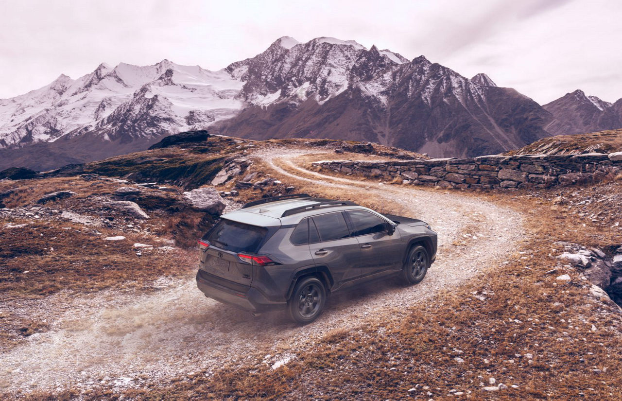 MAIN-IMAGE-2021_RAV4_TRD_Off_Road_08